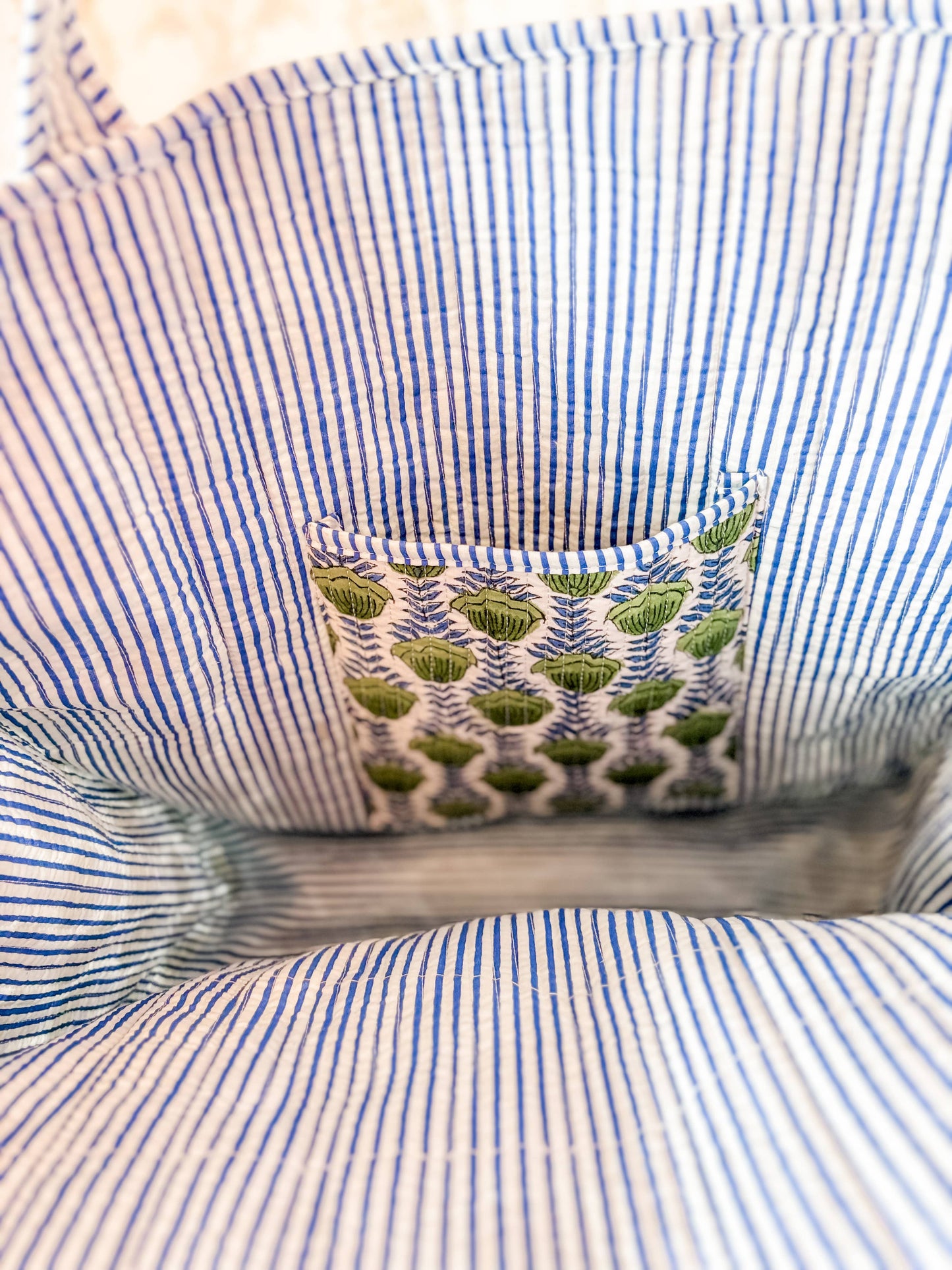Green Blooms | Large Quilted Tote Bag