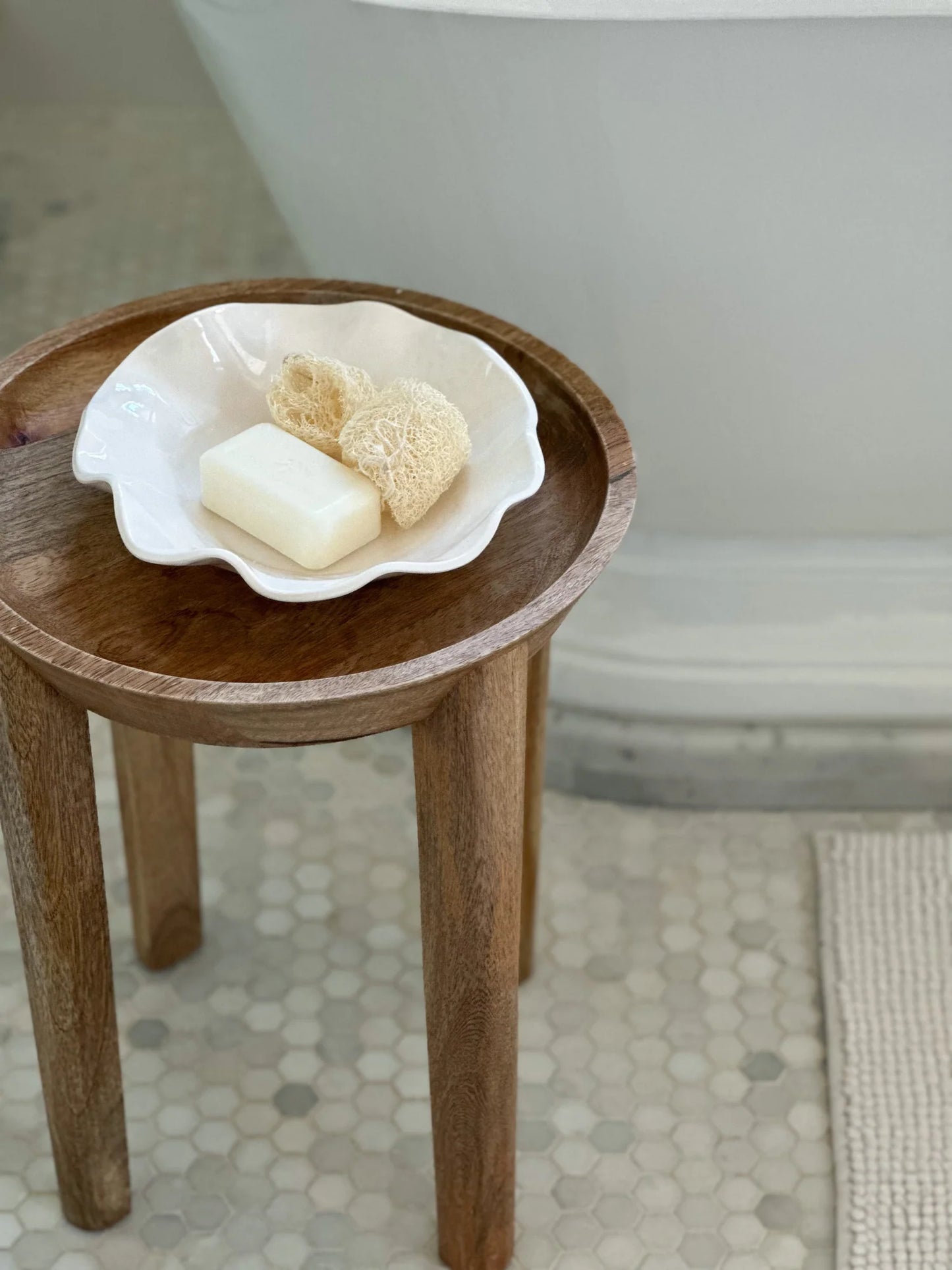 9.5" Small Wavy Bowl Cream