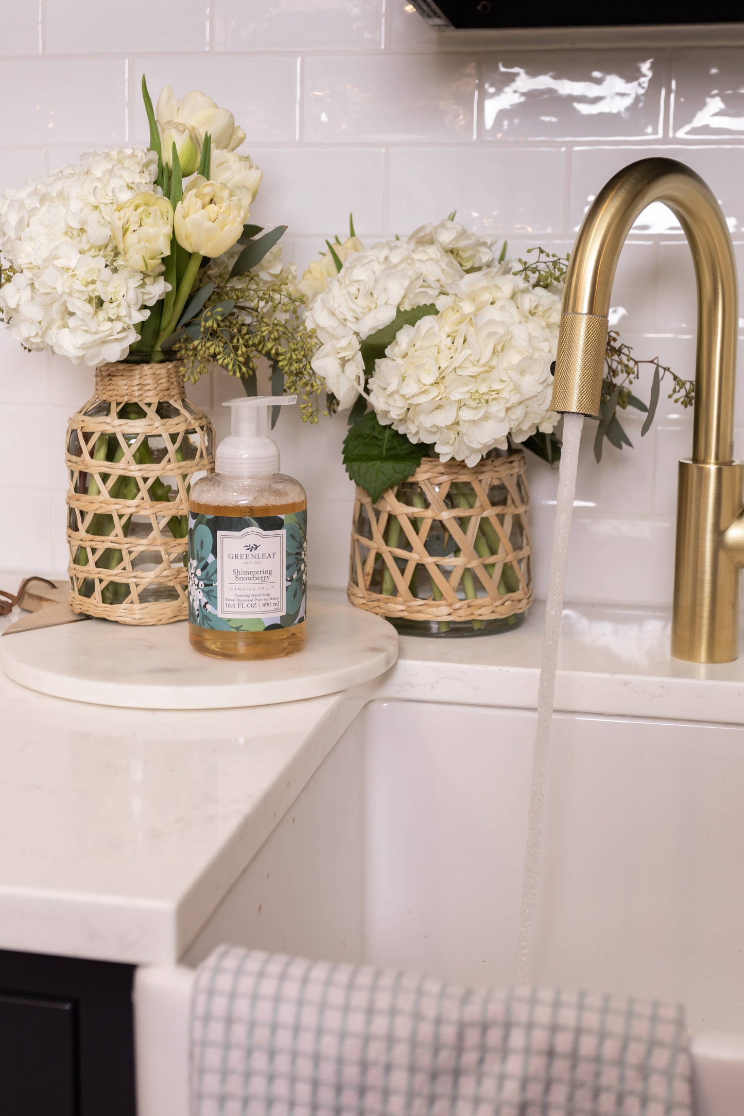 Shimmering Snowberry Foaming Hand Soap