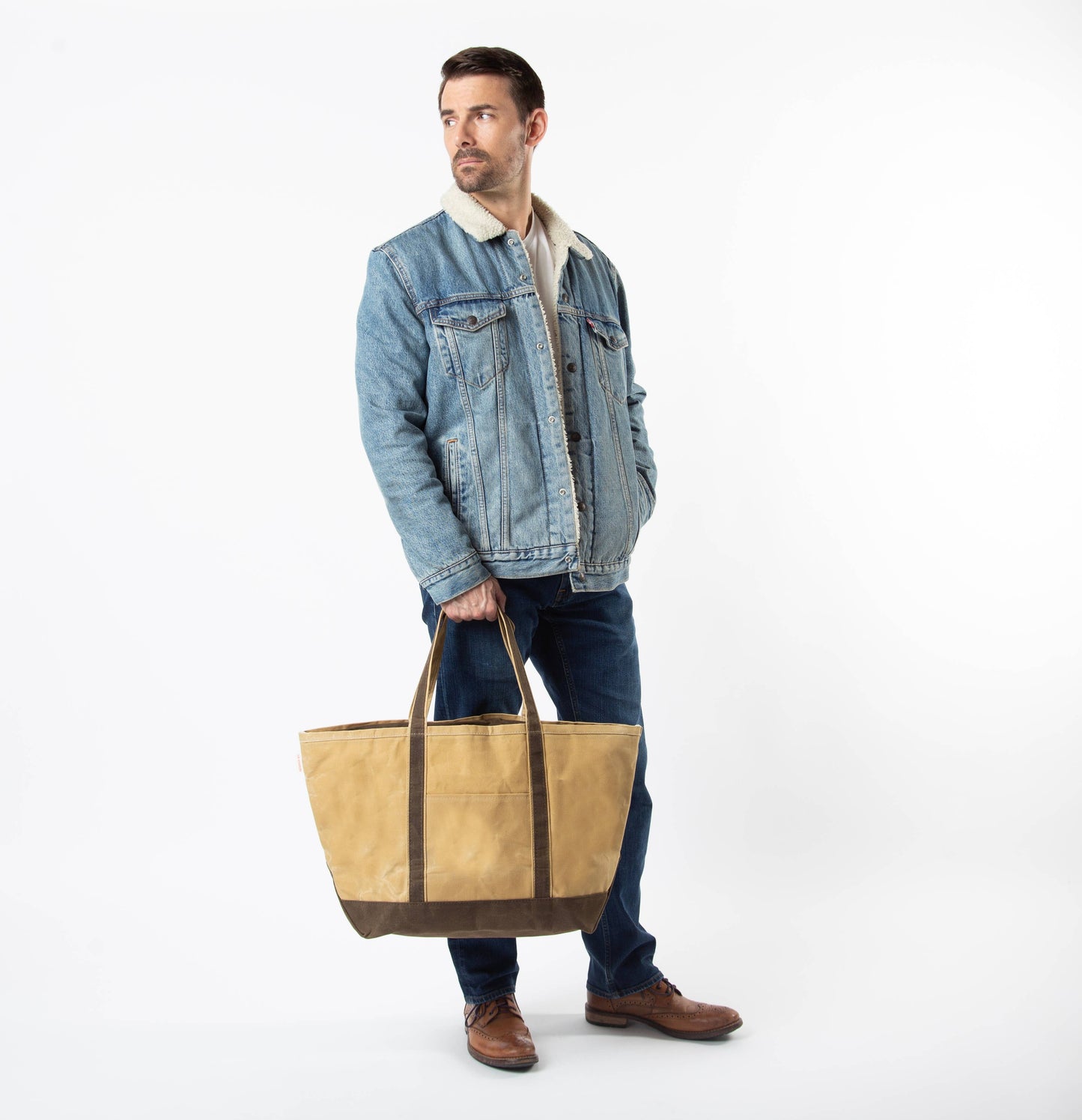 Waxed Large Classic Tote: Khaki