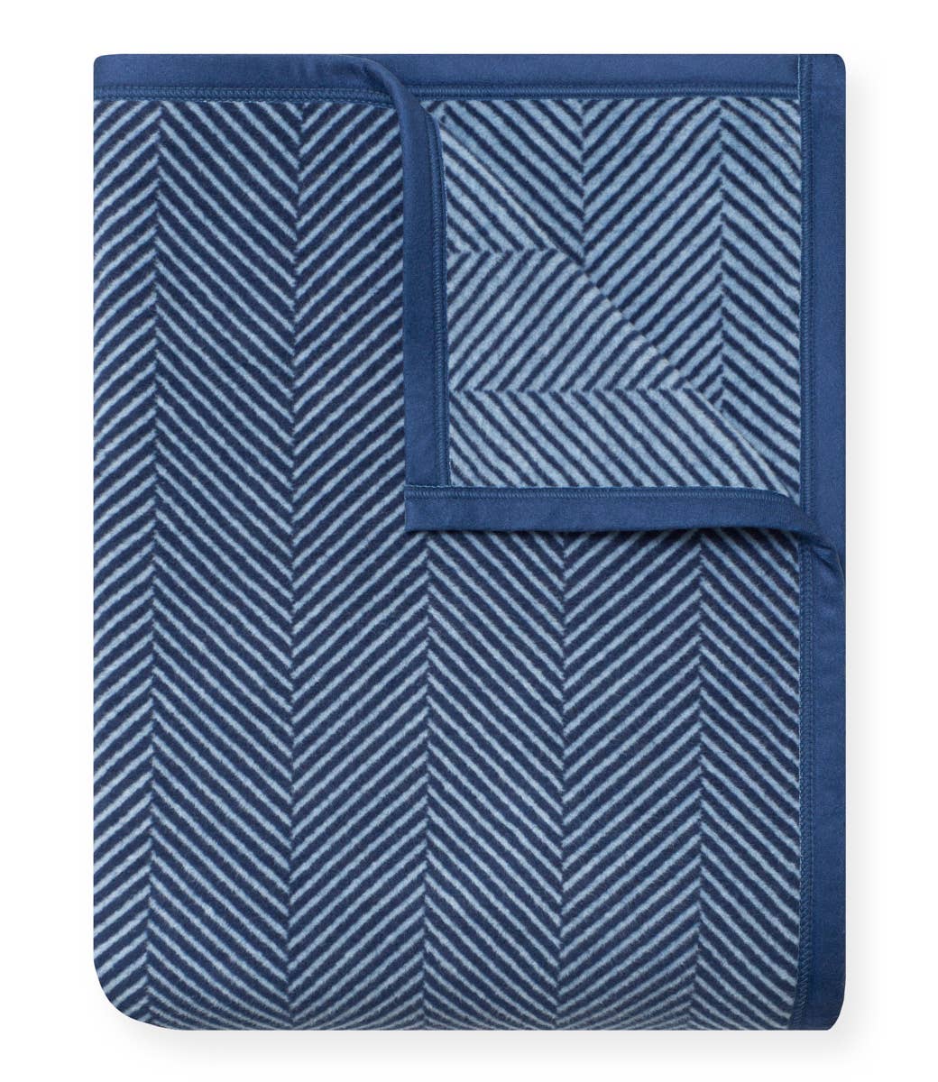 Harborview Herringbone Navy Blanket: Original