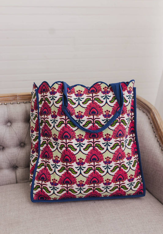 Scalloped Quilted Tote Bag Regular Size | Primrose Luxe